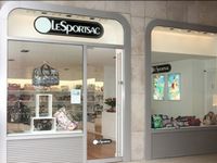 2011年4月にフランクフルトにオープンした欧州1号店(写真:伊藤忠商事) 2011年4月にフランクフルトにオープンした欧州1号店(写真:伊藤忠商事)