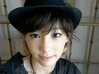 少女時代のリーダー、テヨンが今までとはひと味違ったイメージの写真を公開した。写真=テヨンSNS「UFO」
