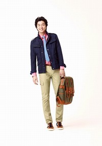 コン・ユとイ・ミンジョンがモデルを務めるビジネスカジュアルのトップブランド「マインドブリッジ」の2012春のグラビアが公開された。写真=マインドブリッジ コン・ユとイ・ミンジョンがモデルを務めるビジネスカジュアルのトップブランド「マインドブリッジ」の2012春のグラビアが公開された。写真=マインドブリッジ