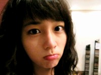 女優のイ・ミンジョンは24日、自身のブログで「前髪があったとき・・また前髪を切ってみたいけど反対意見が多くてできない。次回作に合わせてスタイルを変えなければいけないから好き勝手にはできない。残念」というコメントと共に過去の写真を投稿した。写真=イ・ミンジョンのミニホームページ