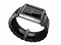 iPod nano 6G（第6世代）腕時計化キットとして大人気のLunaTIk シリーズに、更に高級バージョンのLYNKシリーズが登場しました。iPod nano 周りのフレームは、従来通り航空機グレードのアルミ製。従来のシリコンバンドが、高級アルミバンドにアップグレードされました。