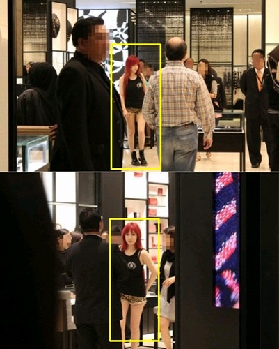 2NE1（トゥエニィワン）のリードボーカル、パク・ボムの脚線美が注目されている。写真=オンラインコミュニティー
