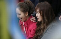 恋人ムードのイ・ドンウク&少女時代ジェシカの甘いデート写真が公開された。 恋人ムードのイ・ドンウク&少女時代ジェシカの甘いデート写真が公開された。