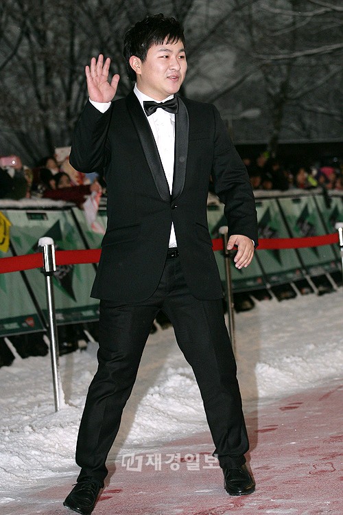 韓国MBCミュージックフェスティバルに出演したホガク(3)