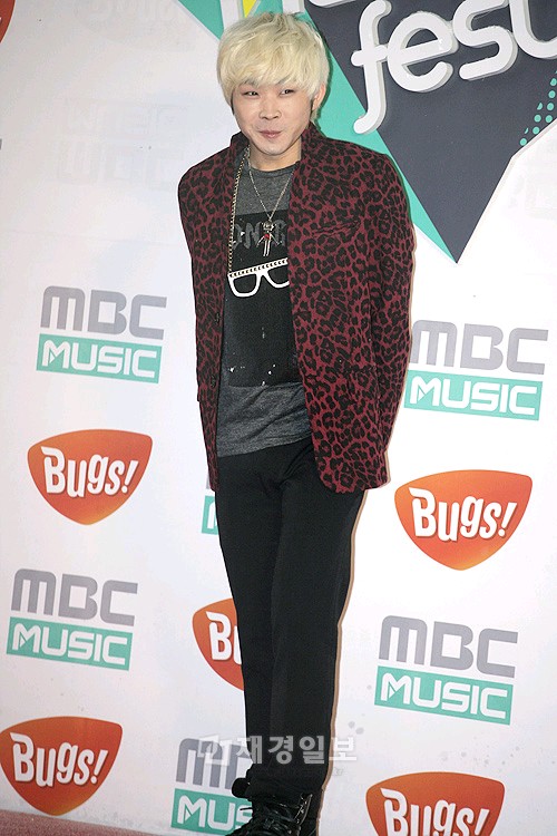 韓国MBCミュージックフェスティバルに出演したペク・チョンガン(1)(5)