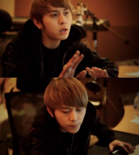 BEASTヨン・ジュンヒョンの初のソロ曲『君なしで生きることも』の制作スケッチ映像が公開された。写真＝スケッチ映像のキャプチャ