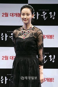 女優イ・ナヨンが、韓国MBCの芸能番組『無限挑戦』に出演する。
女優イ・ナヨンが、韓国MBCの芸能番組『無限挑戦』に出演する。