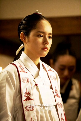 女優ハン・ガインが「100億ウォンのビル所有」説に対し「事実無根」だと語った。