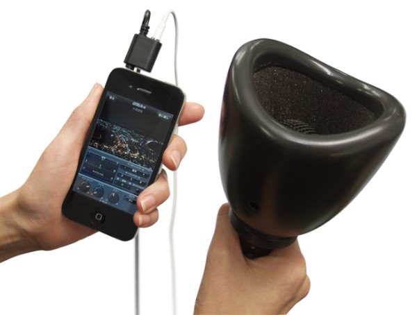 音を漏らさずにカラオケアプリで歌えるiPad/iPhone用マイク「うるさくないカラOK！ミュートマイク for iPad/iPhone」