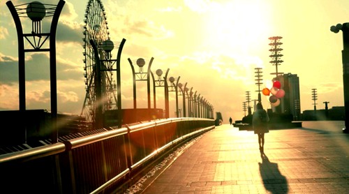 歌手IU（アイユ）の日本でのショーケースの実況が収められたスペシャル映像が公開された。
