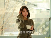 女優パク・シネがMBC MUSIC（MBCミュージック）のリアリティー番組『その女作詞、その男作曲』にキャスティングされ、話題を呼んでいる。
