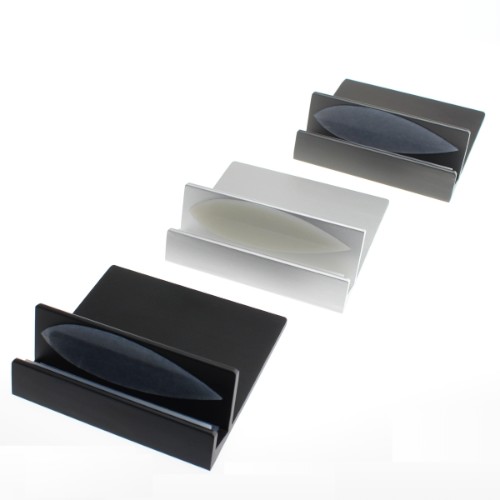 エバーグリーンが発売したiPad 2/iPad対応のタブレット端末用スタンド「DN-68507」