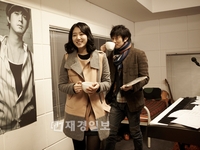 来る24日に初放送されるMBCミュージックプログラム『その女作詞、その男作曲』のユン・ゴンとパク・シネが初対面した。