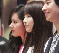 女優ハン・ガインとMiss A(ミスエイ)のスジの横顔の写真が話題になっている。
女優ハン・ガインとMiss A(ミスエイ)のスジの横顔の写真が話題になっている。