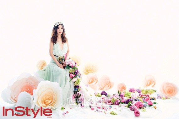 イ・ヘヨン、ペ・ドゥナ、コ・ジュニ、f(x)のソルリ&クリスタル、5人の美しい女性がファッションマガジン「In Style」の創刊9周年特集グラビア“私も花”でそれぞれの個性を披露した。
イ・ヘヨン、ペ・ドゥナ、コ・ジュニ、f(x)のソルリ&クリスタル、5人の美しい女性がファッションマガジン「In Style」の創刊9周年特集グラビア“私も花”でそれぞれの個性を披露した。
