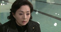 イ・シヨンと少女時代ジェシカが同時に危機に陥り、果たしてイ・ドンウクはどちらを助けるか、ファンの関心が高まっている。