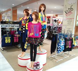 「ANGEL BLUE」ダンスシリーズ（画像：イオン）