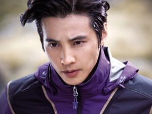 韓国を代表するイケメン俳優ウォンビンが、ニュージーランドで行ったテレビCM撮影現場の写真が公開された。