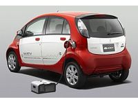 「MiEV power BOX」（画像：三菱自動車）