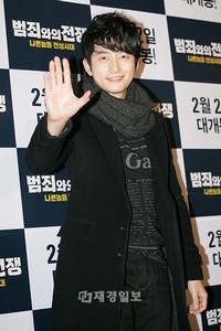 俳優のパク・シフが日本の3都市を皮切りにアジアツアーを開催する。 俳優のパク・シフが日本の3都市を皮切りにアジアツアーを開催する。