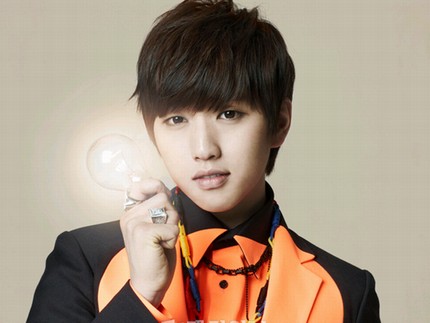 5人組アイドルグループB1A4が、メンバーのサンドゥルの写真を最後に、カムバックの秒読み段階に入った。
