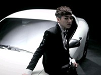 12日、韓国の新人ボーイズグループNU'EST (ニューイースト)のメンバー Aron(アロン)の魅力的なティーザー映像が公開された。
