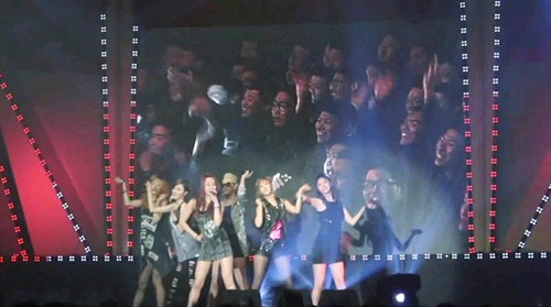 新鋭6人組ガールズグループEXID（イーエックスアイディー）が、軍部隊の慰問公演で熱い反応を受けた。
