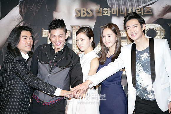 ドラマ『ファッション王』制作発表会に出席する出演者たち(29) 少女時代ユリ、シン・セギョンら