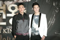 ドラマ『ファッション王』制作発表会に出席する出演者たち ユ・アイン、イ・ジェフン(20) ドラマ『ファッション王』制作発表会に出席する出演者たち ユ・アイン、イ・ジェフン(20)