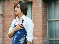 チャン・グンソクが、70年代の美大生に変身した。