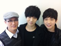 SUPERJUNIOR(スーパージュニア)のイェソンが、父親と弟の写真を公開した。写真=イェソン ツイッター SUPERJUNIOR(スーパージュニア)のイェソンが、父親と弟の写真を公開した。写真=イェソン ツイッター