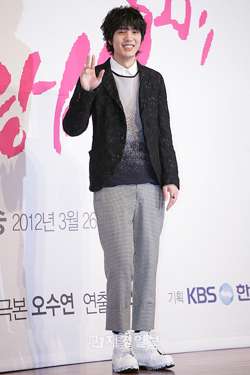 グンソク&少女時代ユナ主演『ラブレイン』制作発表会(32) キム・シフ