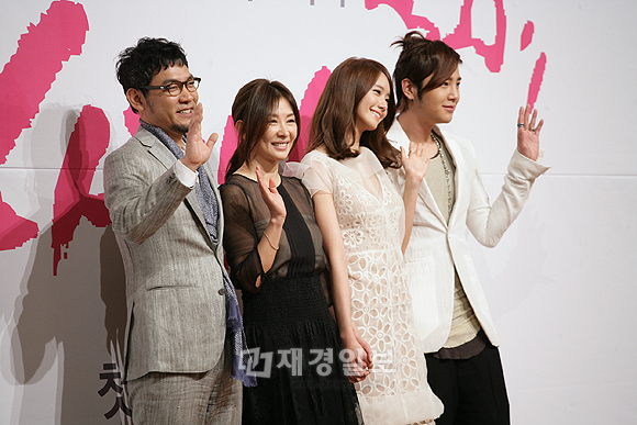 グンソク&少女時代ユナ主演『ラブレイン』制作発表会(2) チャン・グンソクら