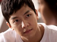韓国MBCドラマ『ザ・キング2Hearts』（脚本ホン・ジナ、演出イ・ジェギュ、制作キム・ジョンハクプロダクション）のイ・スンギが、王子の魔力あふれる10種のカットを披露し話題だ。写真=キム・ジョンハクプロダクション
