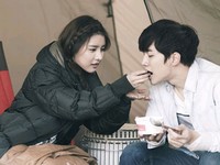 2PMのジュノと女優キム・ソウンのキャンプデートを撮影した写真が公開された。写真=MBC