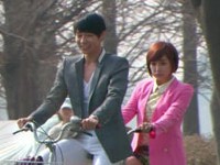女優チョン・ユミが、SBSドラマ『屋根裏部屋の皇太子』で熱演を見せている