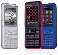 「PORTUS<WX02S>」(画像:ウィルコム) 「PORTUS<WX02S>」(画像:ウィルコム)