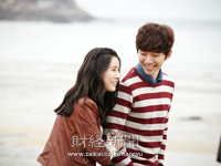 2PMのジュノが作曲、女優のキム・ソウンが作詞し、期待を集めたドラマ『神々の晩餐』OST曲が公開され話題だ。