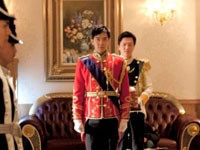 MBC水木ドラマドラマ『ザ・キング2Hearts』で、イ・スンギの悲壮さと敬虔さがあふれた玉璽（ぎょくじ）伝達式と国王の告別式撮影のビハインドストーリーが公開された。写真＝キム・ジョンハクプロダクション