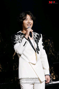 俳優ユン・サンヒョンが、デビュー以来初めて本格的にスクリーンに挑戦する。 俳優ユン・サンヒョンが、デビュー以来初めて本格的にスクリーンに挑戦する。