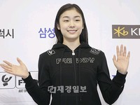 オールザッツスポーツ（代表パク・ミヒ）は、5月4日から6日までソウルオリンピック公園体操競技場特設アイスリンクで開催されるアイスショー「E1オールザットスケートスプリング2012」に参加するスケーターのプログラムとステージを27日に公開した。