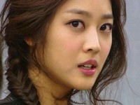 ドラマ『黙れ！イケメンバンド』で熱演を繰り広げているチョ・ボアが、今回、日本のテレビ東京ドラマ『愛するメゾン～レインボーローズ』に出演し話題を集めている。