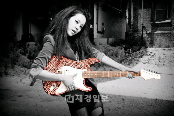 バラードクィーン、ペク・ジヨンと韓流アイドルグループBEAST（ビースト）のヨン・ジュンヒョンがタッグを組んだ。