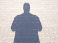 肥満には健康やライフスタイルの要因を超えた問題があります。すなわち、職場の生産性に肥満が関係しているという問題です。