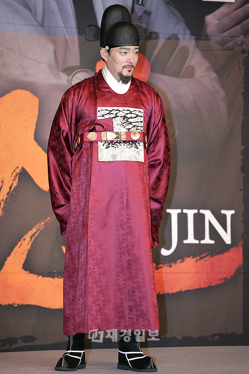 新ドラマ『Dr.JIN』制作発表会(33) イ・ボムス