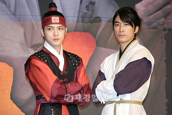 新ドラマ『Dr.JIN』制作発表会(16) キム・ジェジュン(JYJ)、ソン・スンホン