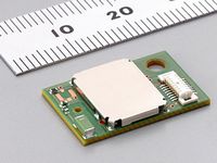 「Bluetooth SMARTモジュール」（写真：村田製作所）