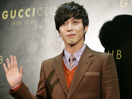 今月30日放送の韓国MBCエブリワンの番組『週間アイドル』で、アイドルが選んだ“大学祭でのイケてる男女BEST5”ランキングが発表される。