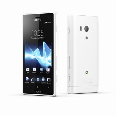 「Xperia acro S」（画像：ソニーモバイルコミュニケーションズ）