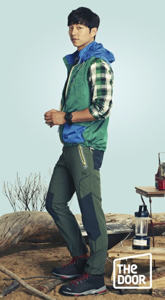 人気ドラマ『ビッグ』で個性あふれる演技を披露し、視聴者の視線を引き付けているコン・ユのアウトドアグラビアが公開された。